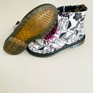 Dr. Marten Boots Size 3 Kids- Change Color In Sun New Butterfly Forest Pink Blue
